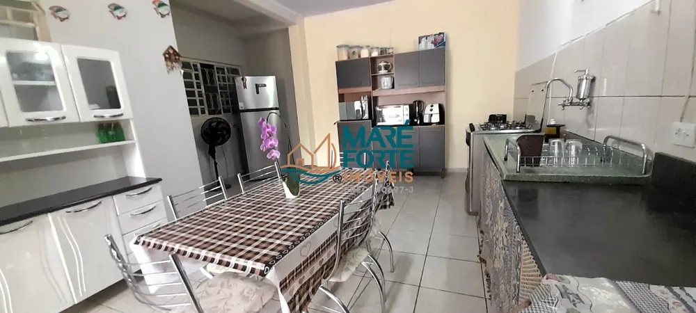 Casa, 5 quartos, 221 m² - Foto 1