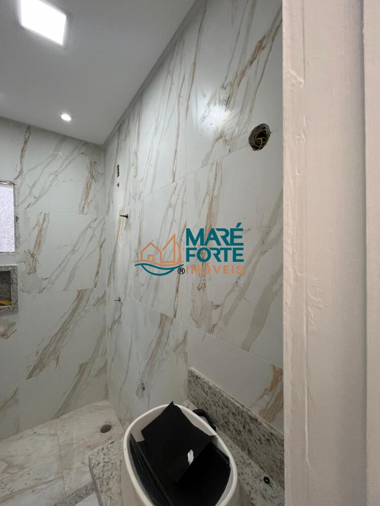Sobrado à venda com 4 quartos, 124m² - Foto 1