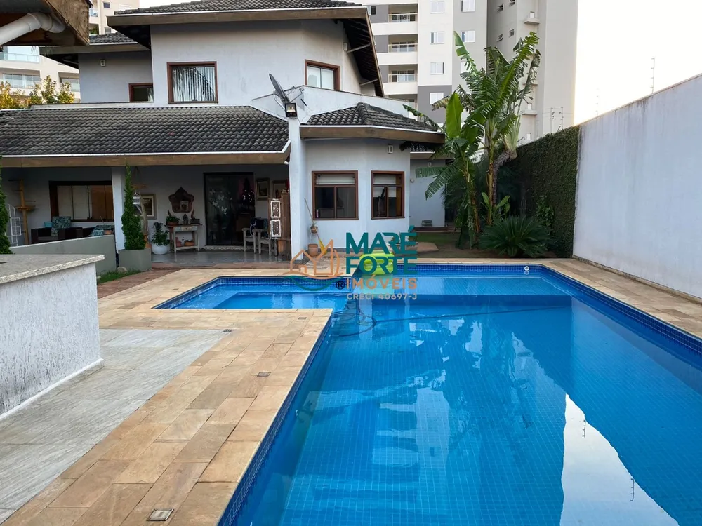 Casa, 4 quartos, 650 m² - Foto 1