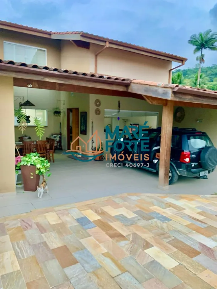 Casa, 4 quartos, 205 m² - Foto 1