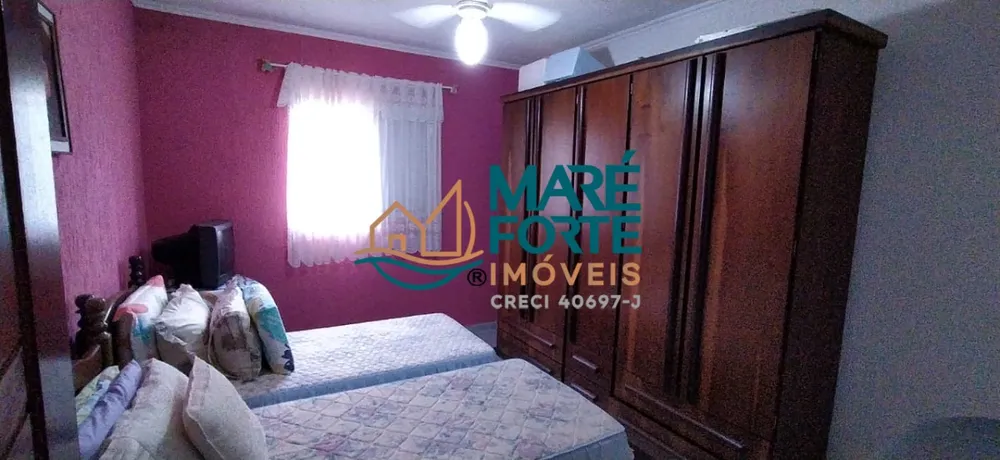 Casa, 3 quartos, 242 m² - Foto 1
