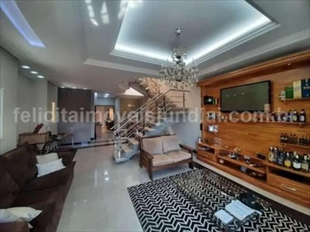 Casa, 3 quartos, 268 m² - Foto 1