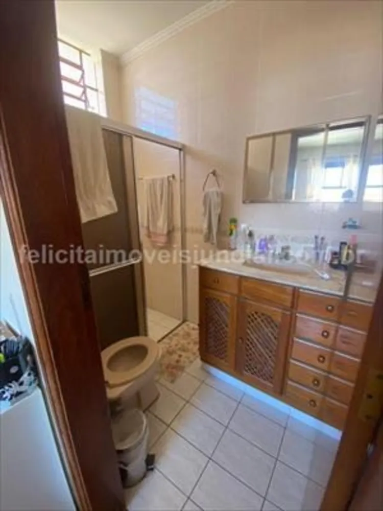 Casa, 3 quartos, 242 m² - Foto 4