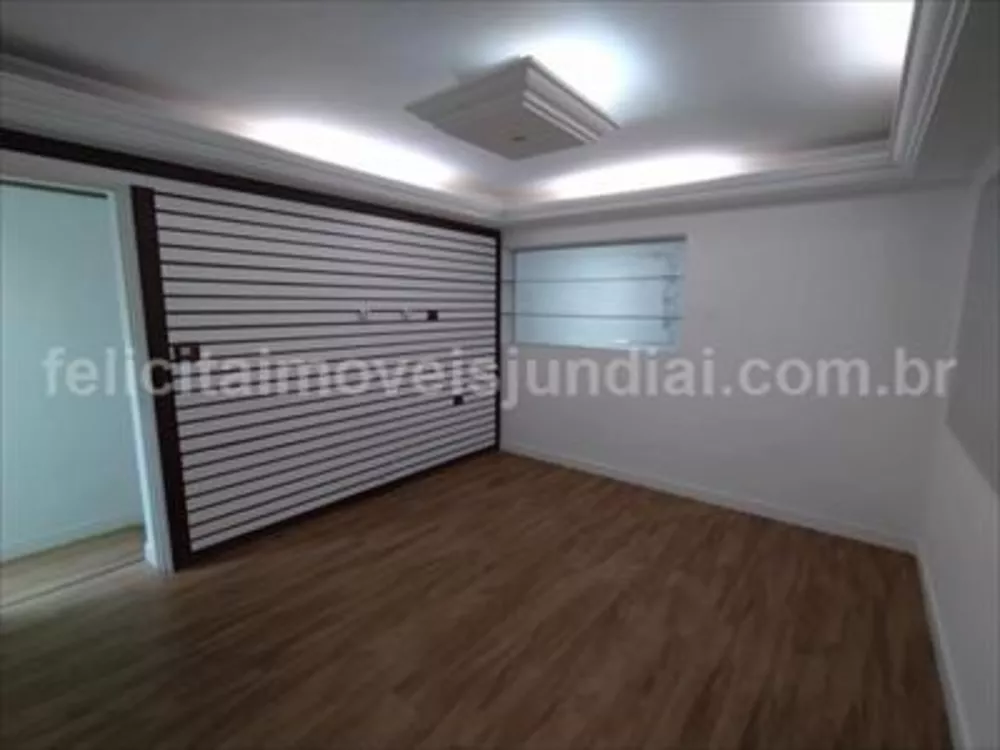 Casa à venda com 4 quartos, 212m² - Foto 2