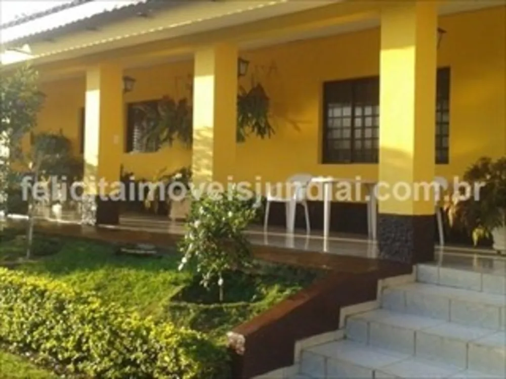 Sítio, 3 quartos, 600 m² - Foto 1