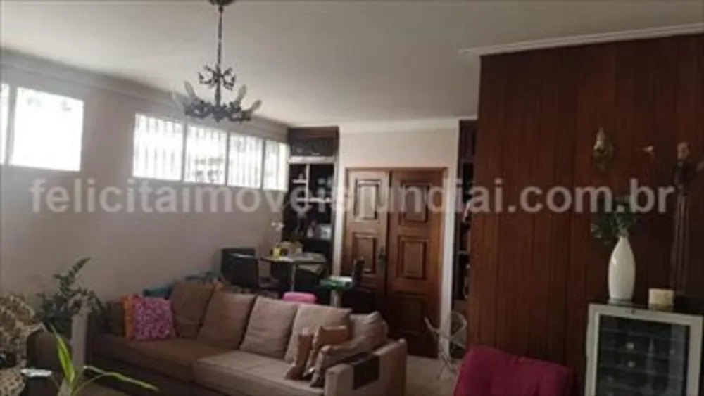 Casa, 3 quartos, 280 m² - Foto 1