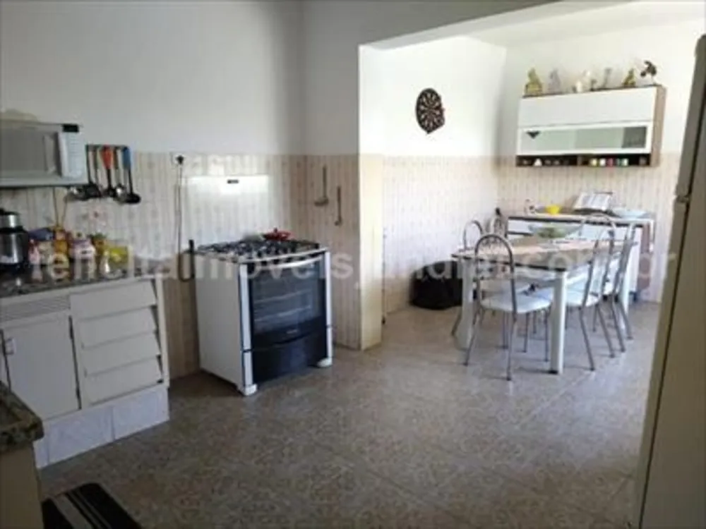 Casa, 3 quartos, 226 m² - Foto 2