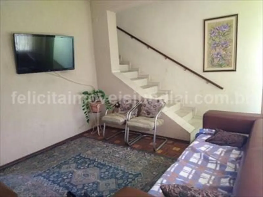 Casa, 3 quartos, 226 m² - Foto 1