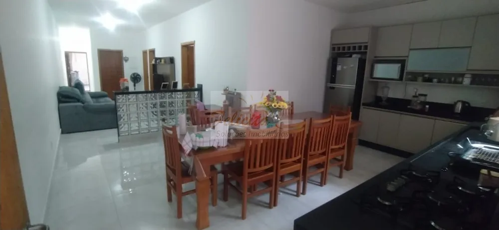 Casa, 3 quartos, 199 m² - Foto 4