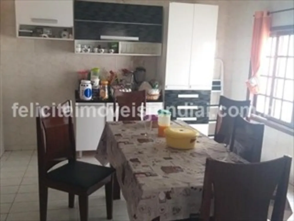 Casa, 3 quartos, 210 m² - Foto 2