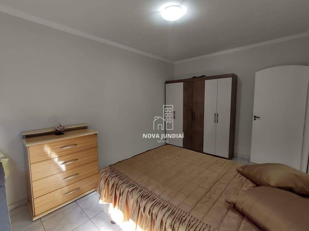 Casa à venda com 3 quartos, 319m² - Foto 2
