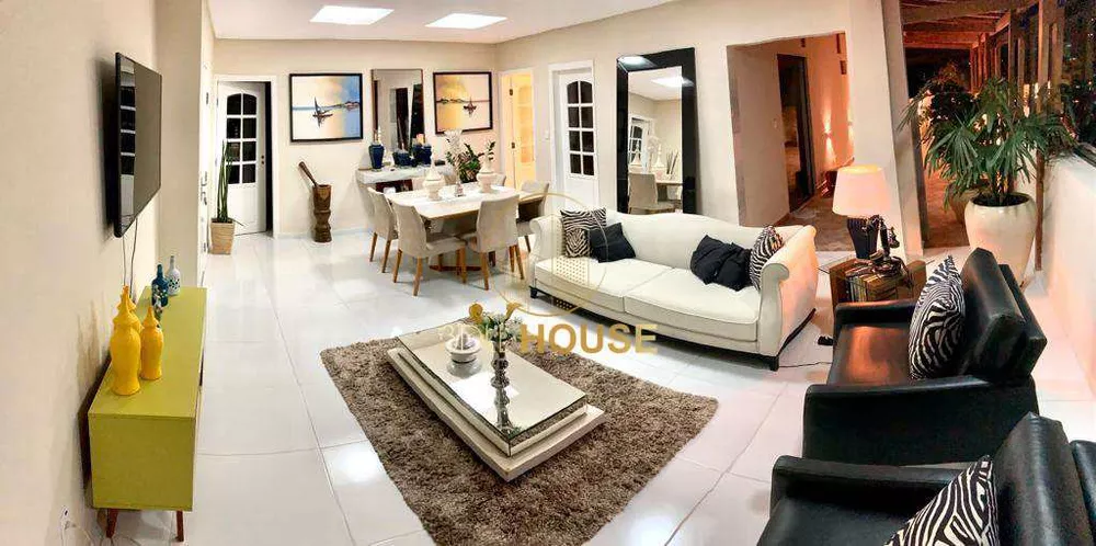 Cobertura à venda com 4 quartos, 219m² - Foto 1