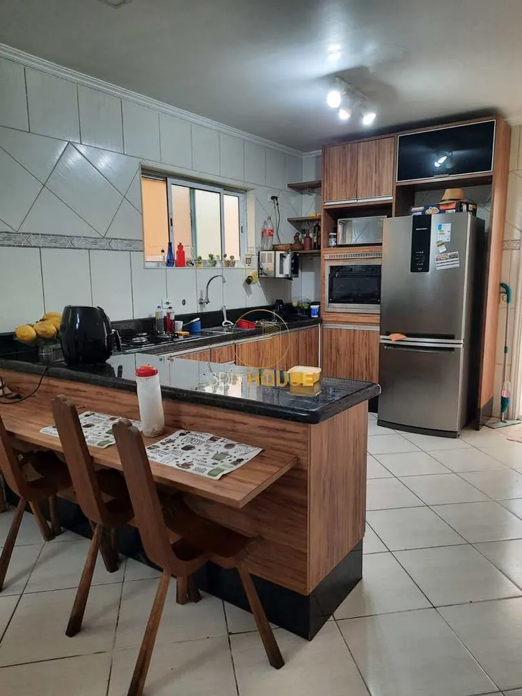 Sobrado, 3 quartos, 136 m² - Foto 3