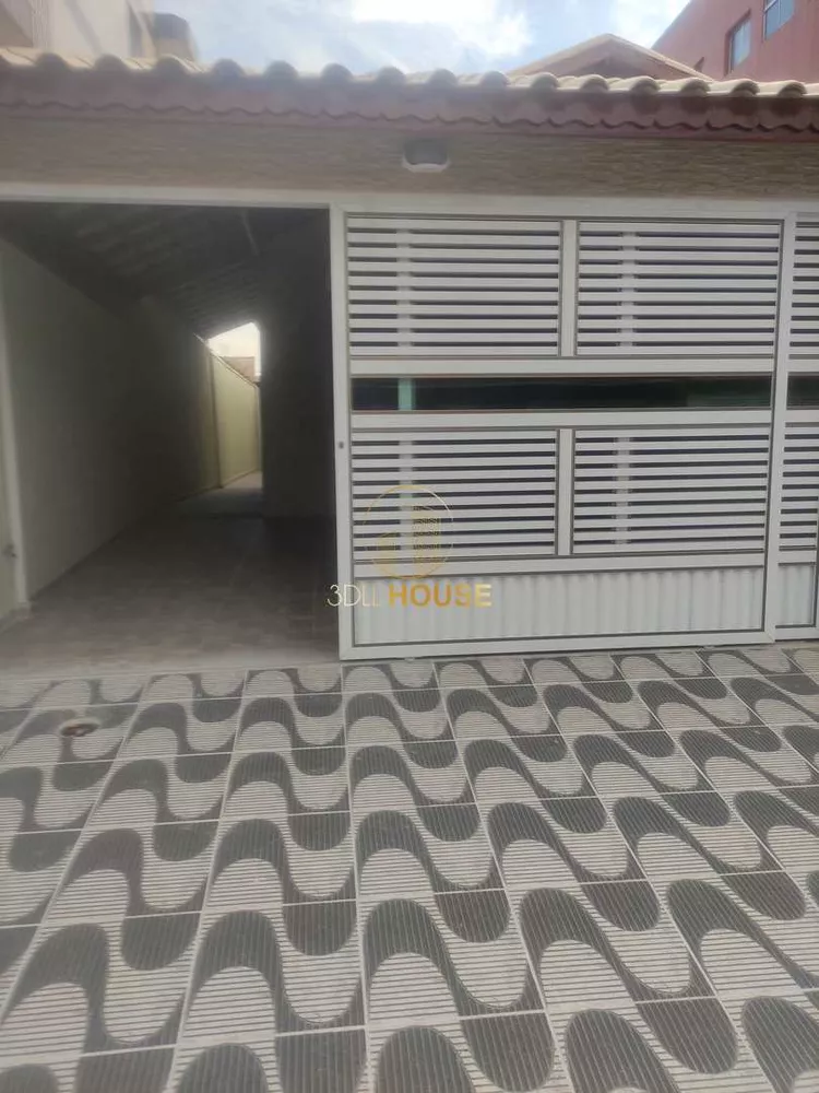 Casa à venda com 2 quartos, 107m² - Foto 1