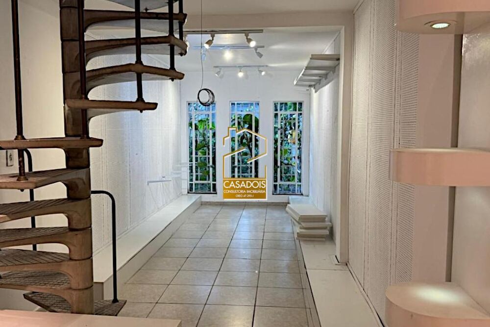 Casa, 1 quarto, 254 m² - Foto 1