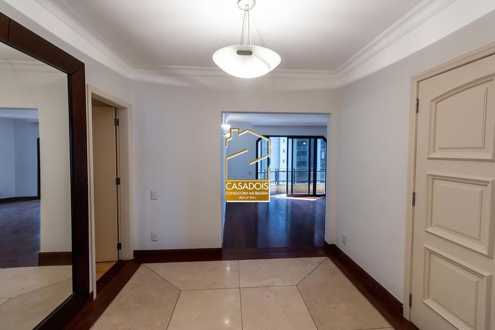 Apartamento, 3 quartos, 240 m² - Foto 2