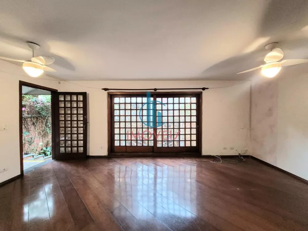 Casa à venda com 4 quartos, 191m² - Foto 2