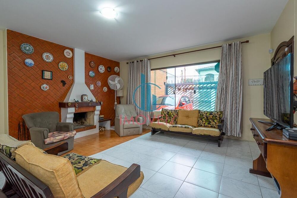 Casa, 3 quartos, 194 m² - Foto 1