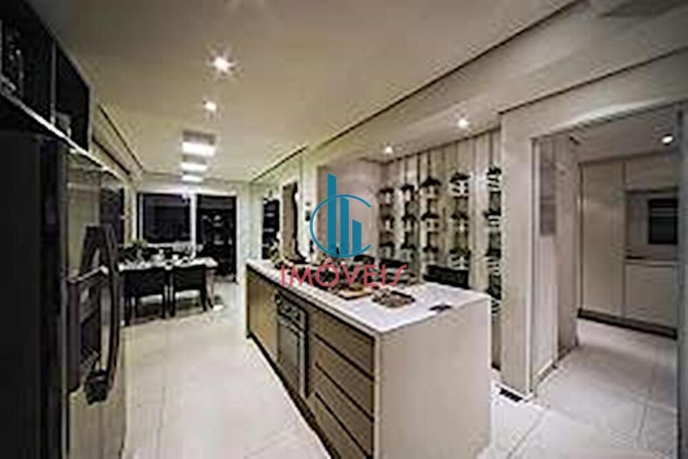Apartamento, 3 quartos, 246 m² - Foto 1