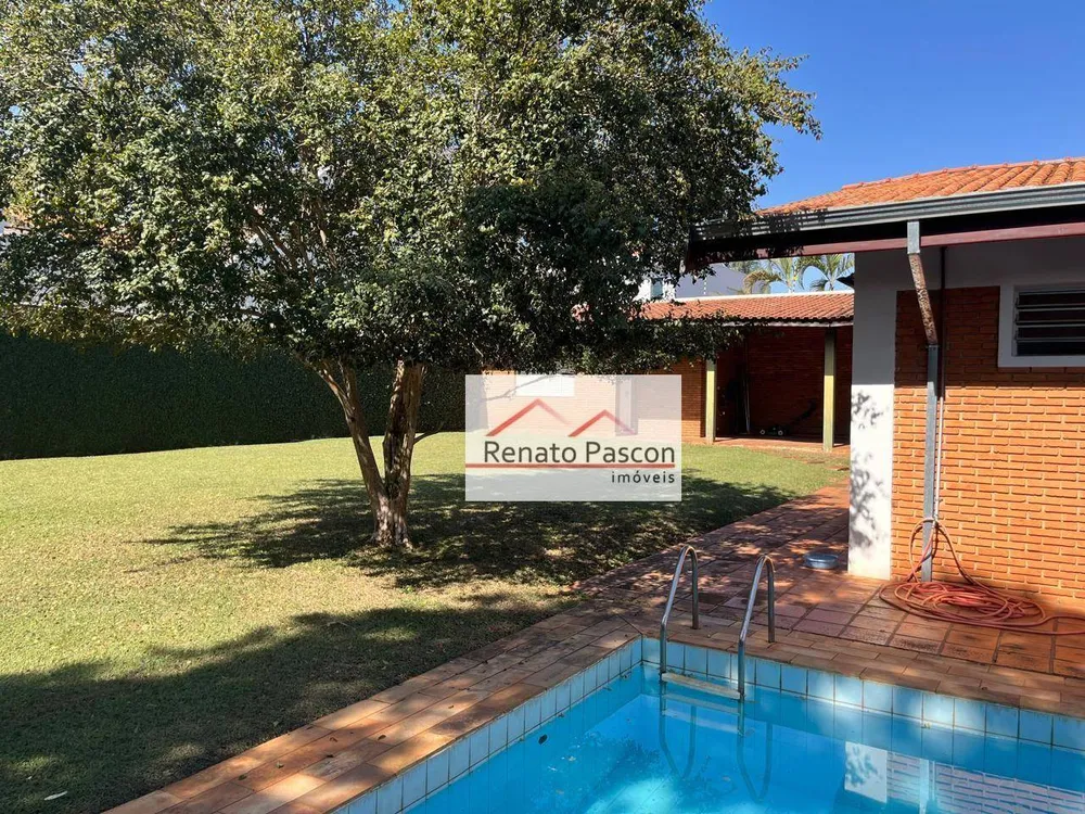 Casa, 3 quartos, 331 m² - Foto 1