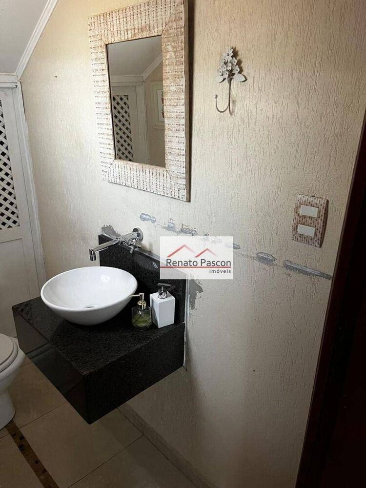 Casa, 3 quartos, 228 m² - Foto 1