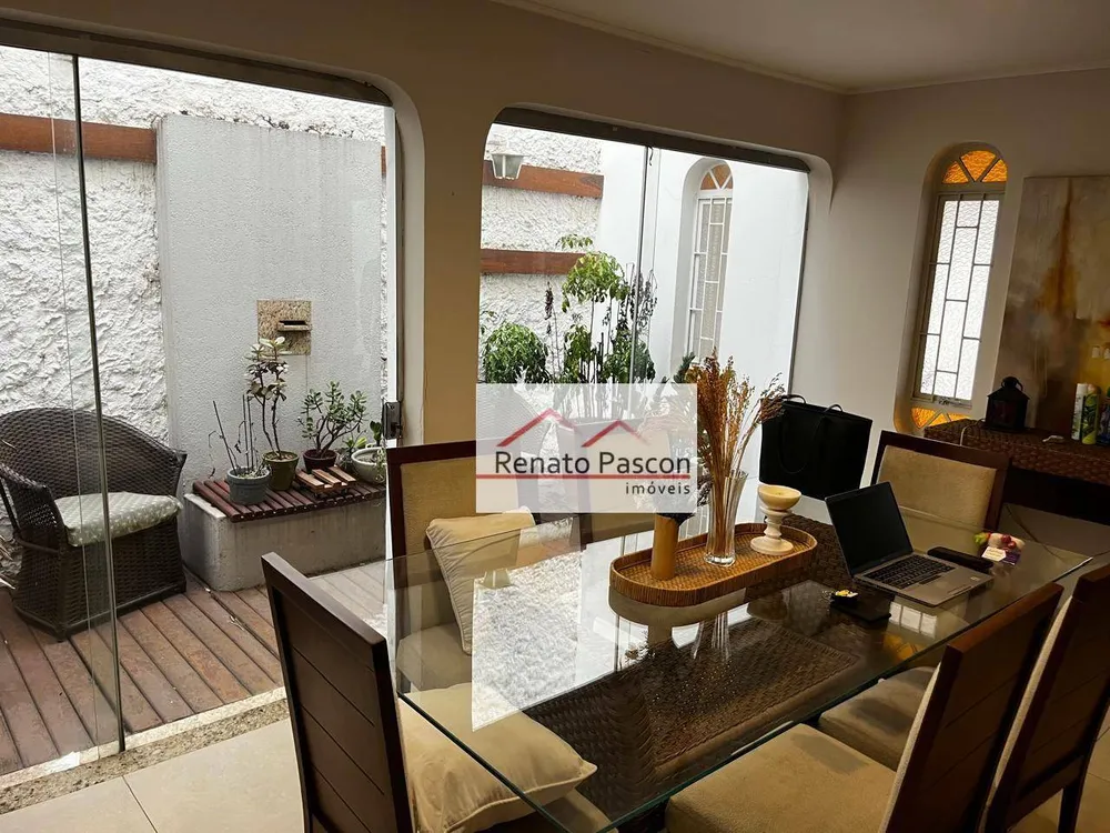 Casa, 3 quartos, 228 m² - Foto 1
