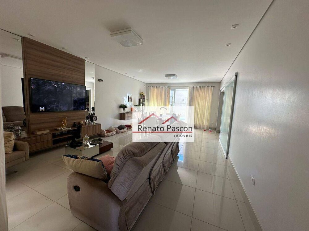 Sobrado à venda com 3 quartos, 314m² - Foto 1