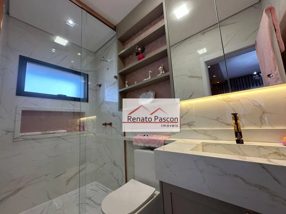 Sobrado, 3 quartos, 330 m² - Foto 1