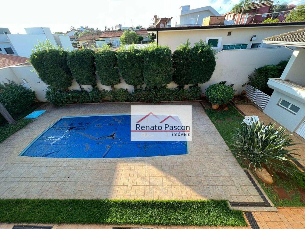 Casa à venda com 4 quartos, 480m² - Foto 1