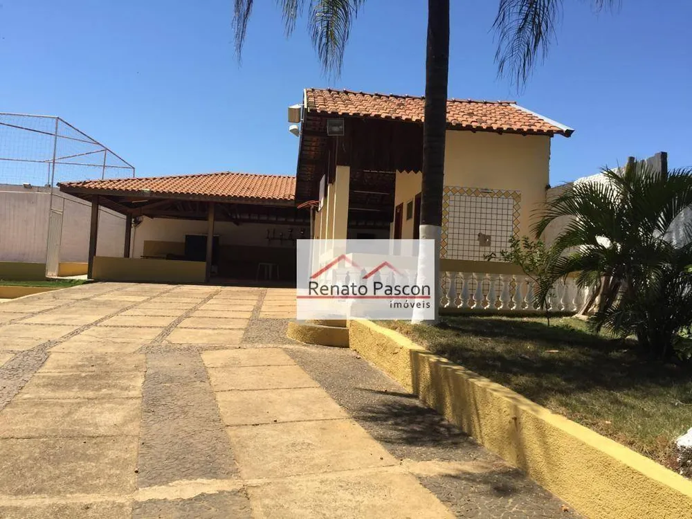 Chácara, 3 quartos, 2400 m² - Foto 11