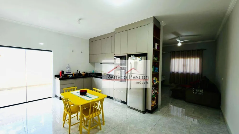Casa, 3 quartos, 135 m² - Foto 1