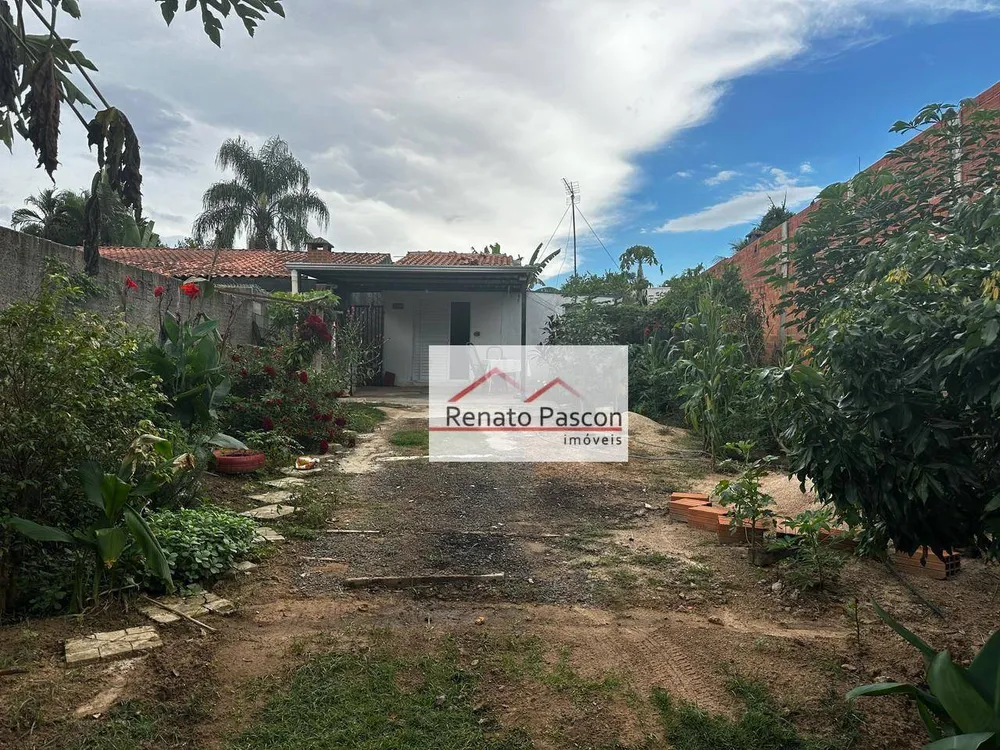 Chácara, 2 quartos, 599 m² - Foto 1