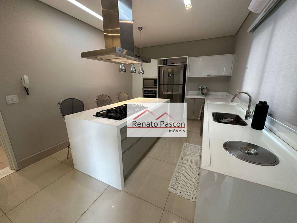 Sobrado, 3 quartos, 347 m² - Foto 3