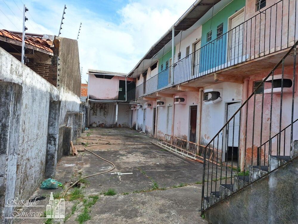 Casa, 16 quartos, 300 m² - Foto 3