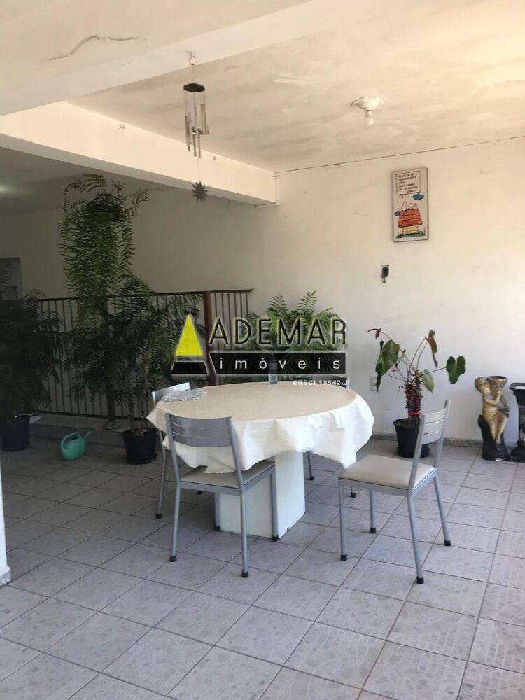Casa à venda com 2 quartos - Foto 1