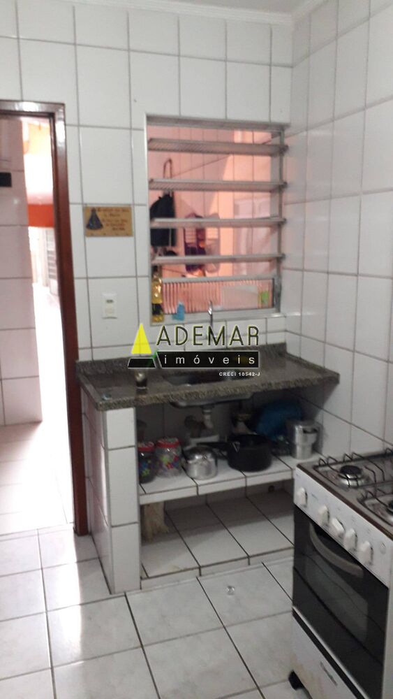 Casa à venda com 3 quartos - Foto 1