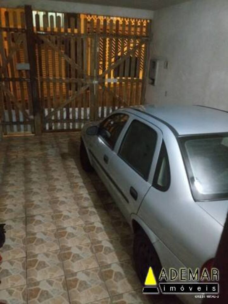 Casa à venda com 3 quartos, 150m² - Foto 2
