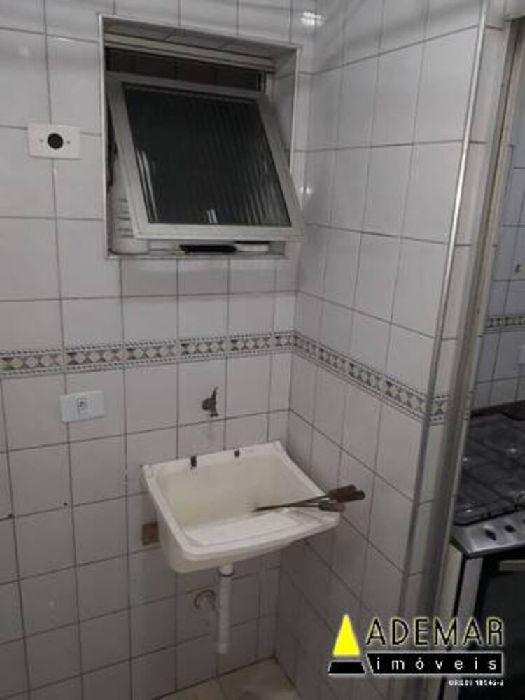 Apartamento à venda com 3 quartos, 71m² - Foto 2