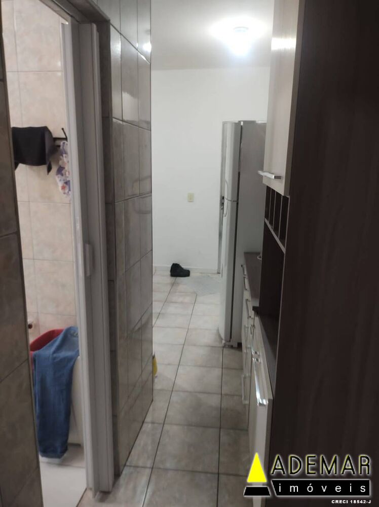 Casa à venda com 3 quartos, 50m² - Foto 4