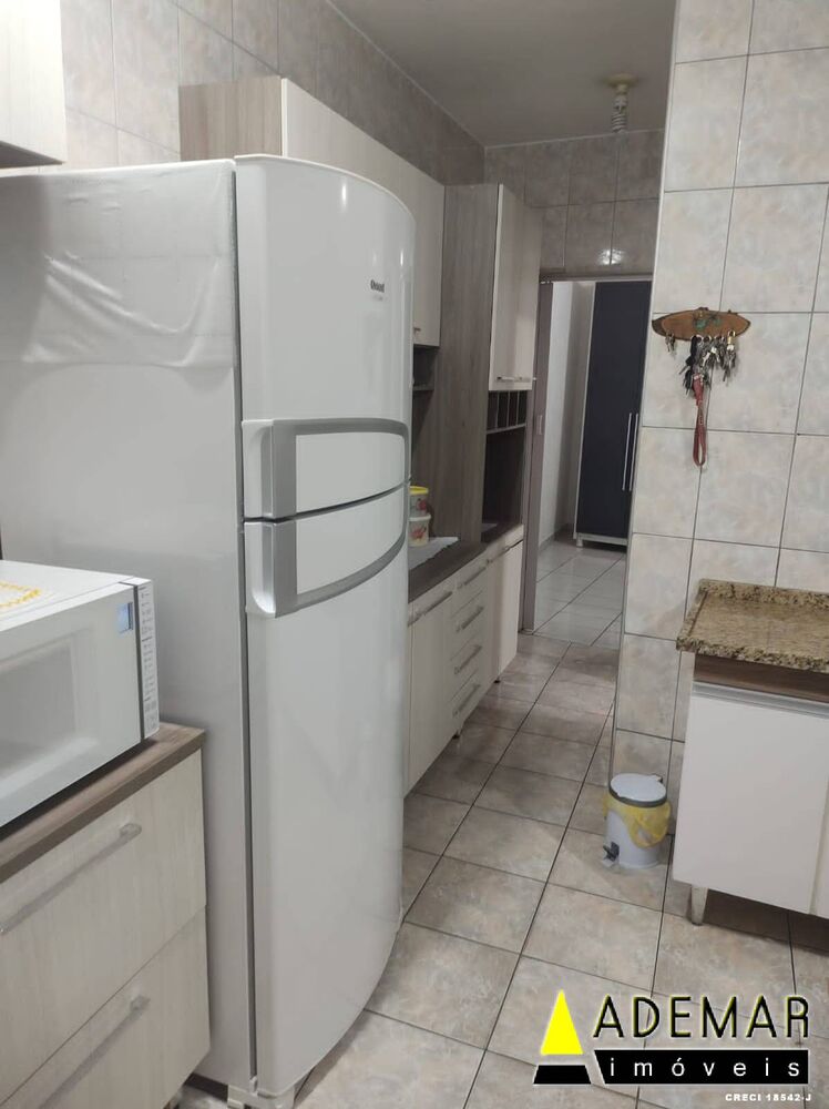 Casa à venda com 3 quartos, 50m² - Foto 1