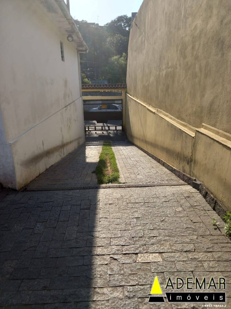 Casa à venda com 2 quartos, 300m² - Foto 7