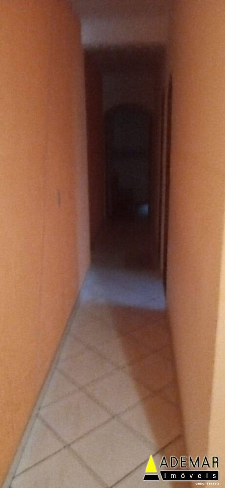 Casa à venda com 3 quartos, 175m² - Foto 3