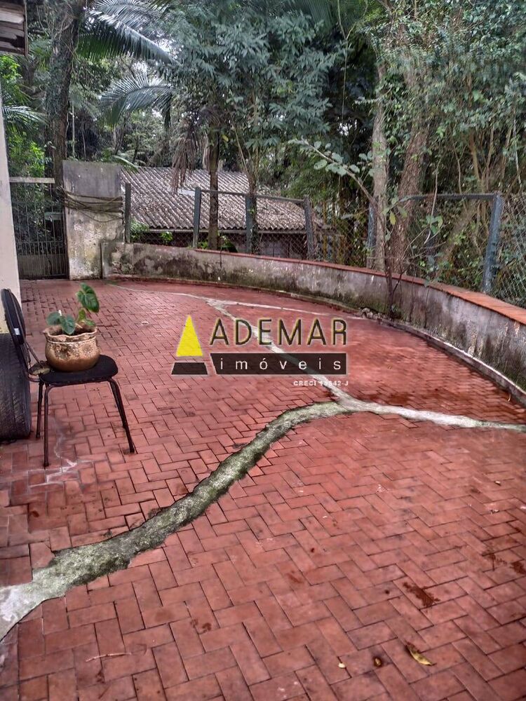 Chácara à venda com 3 quartos, 522m² - Foto 2