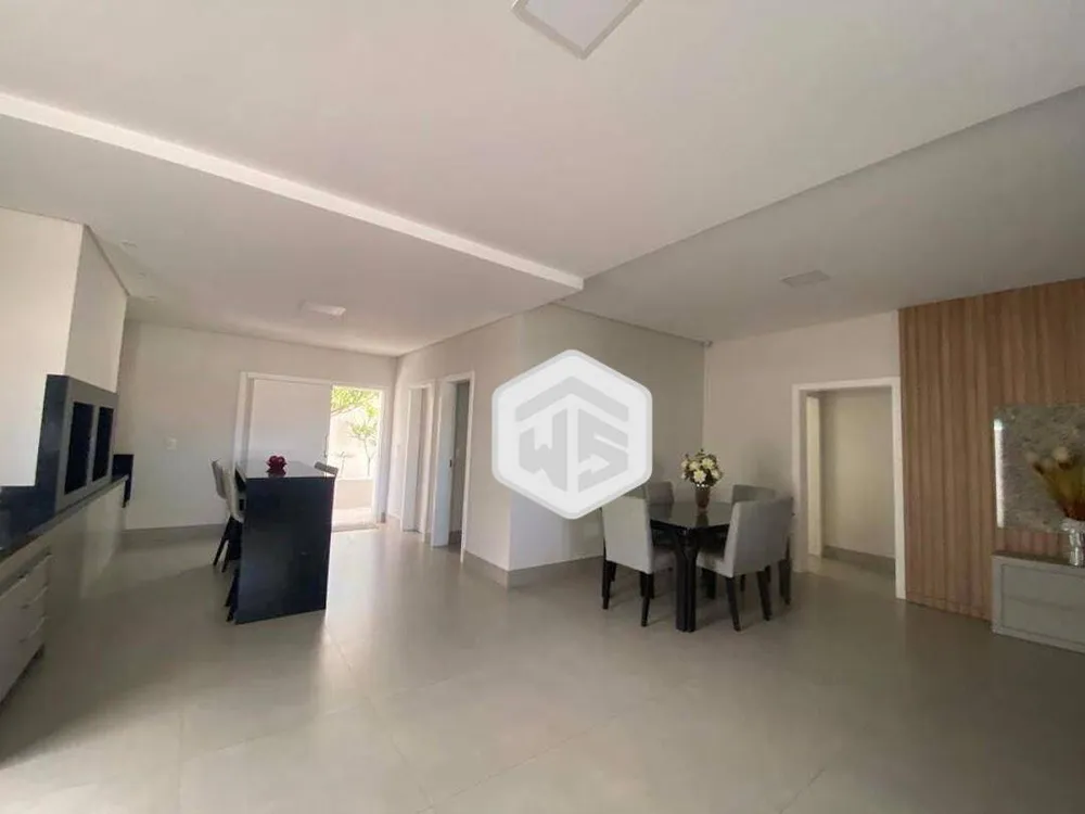 Casa, 2 quartos, 208 m² - Foto 2