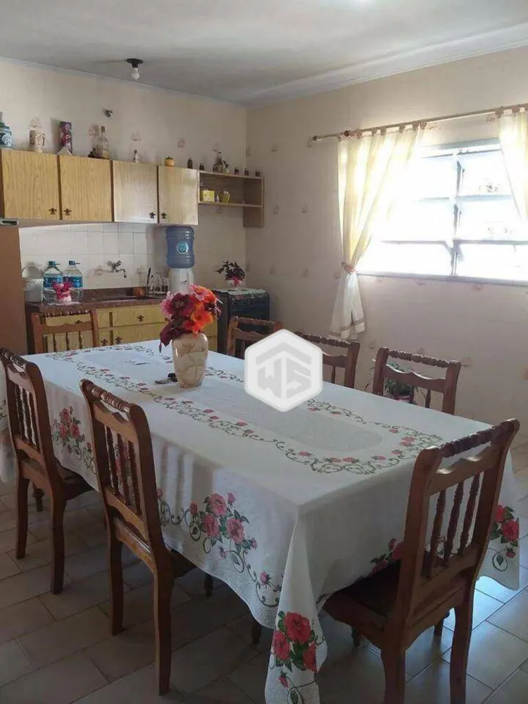 Casa, 4 quartos, 208 m² - Foto 1
