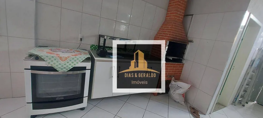 Casa, 3 quartos, 290 m² - Foto 3