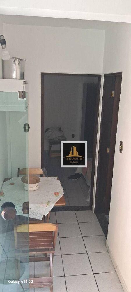 Casa à venda com 2 quartos, 200m² - Foto 31