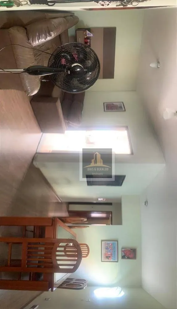 Casa, 4 quartos, 230 m² - Foto 3
