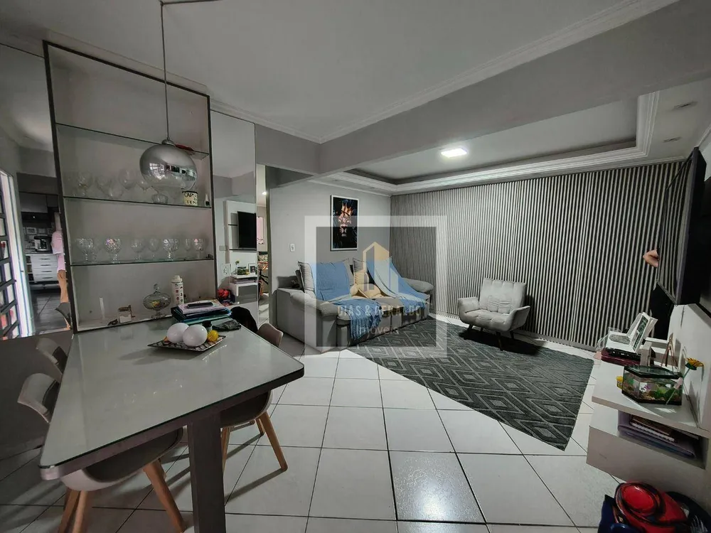 Casa, 4 quartos, 150 m² - Foto 1