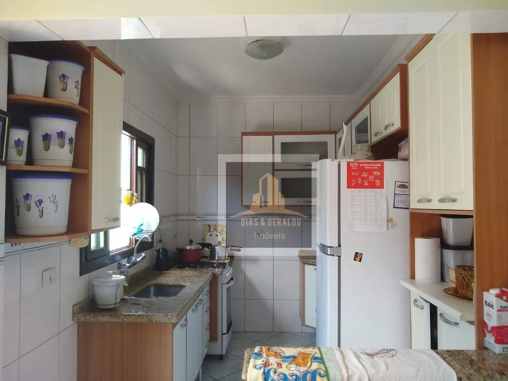 Casa, 4 quartos, 220 m² - Foto 13